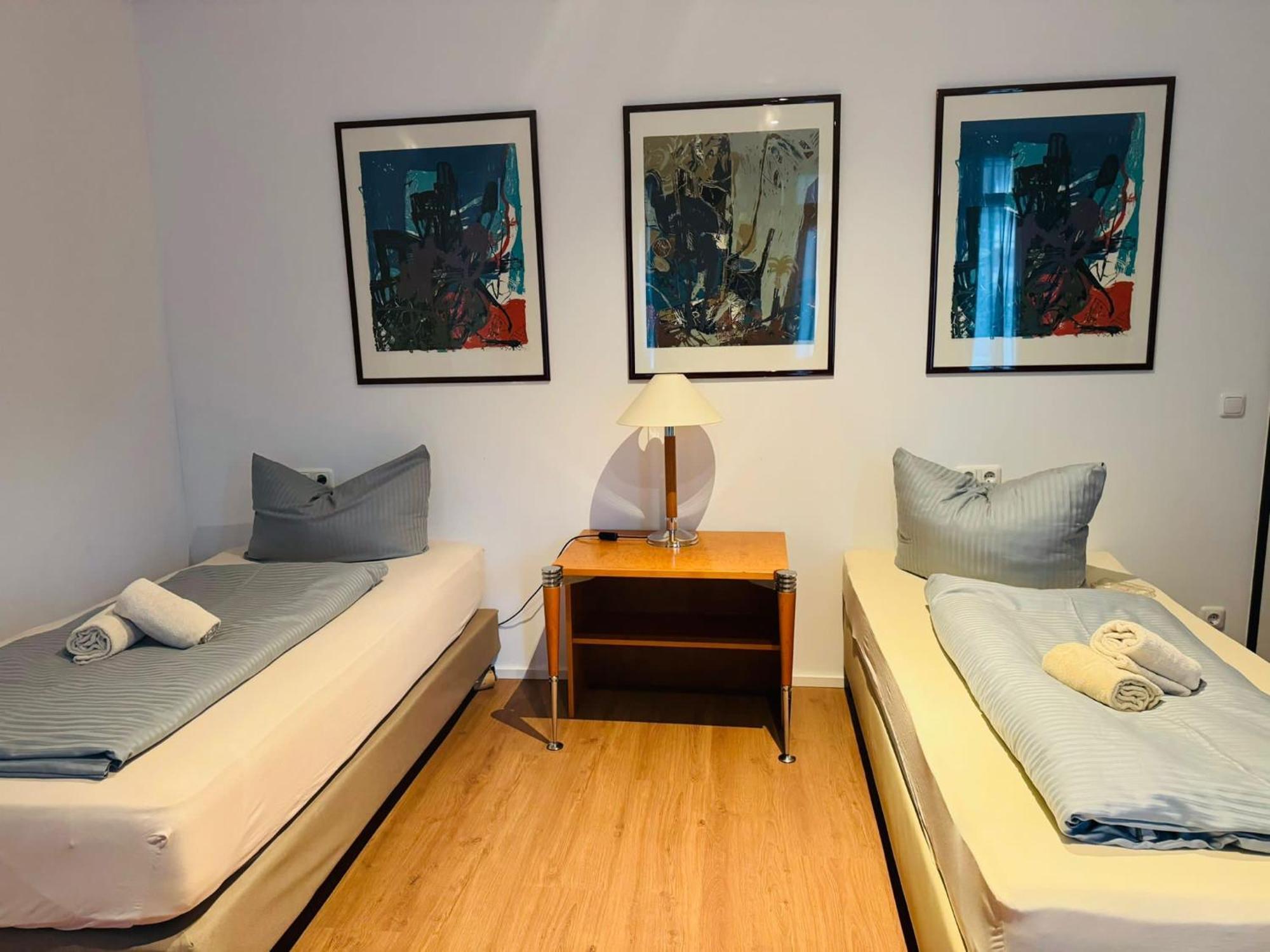 Estelada Boarding Houses Berg Am Laim ミュンヘン エクステリア 写真